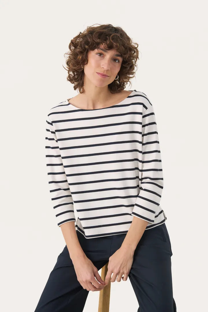 Nela Tee
