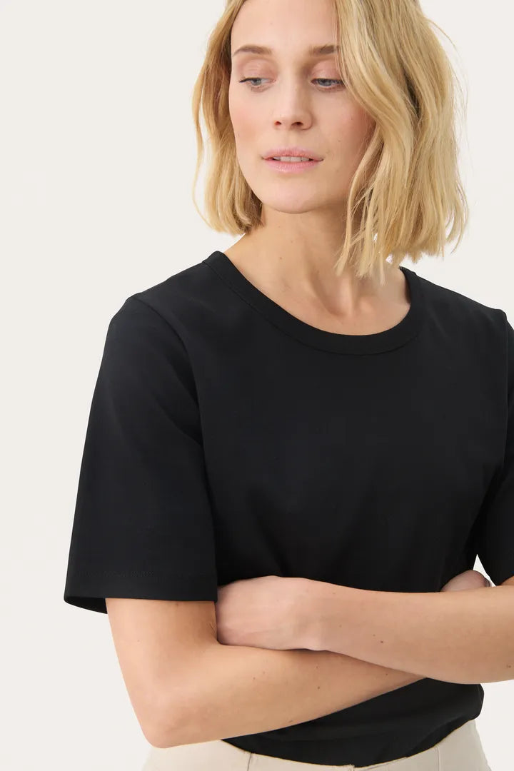 Ratana Tee- BLACK
