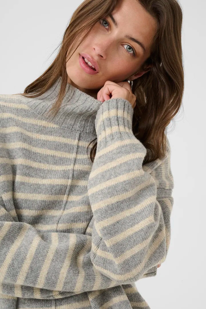 Lilye Sweater