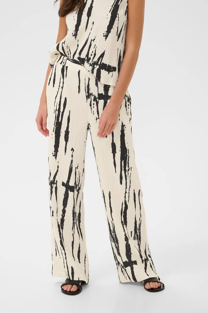 Uora Pant