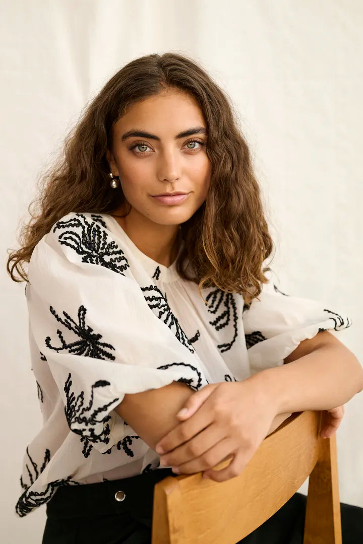 Ubisera Blouse