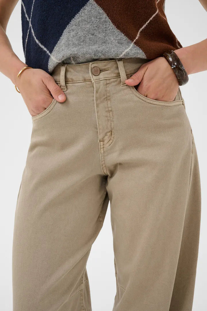 Djuli Barrel Jean