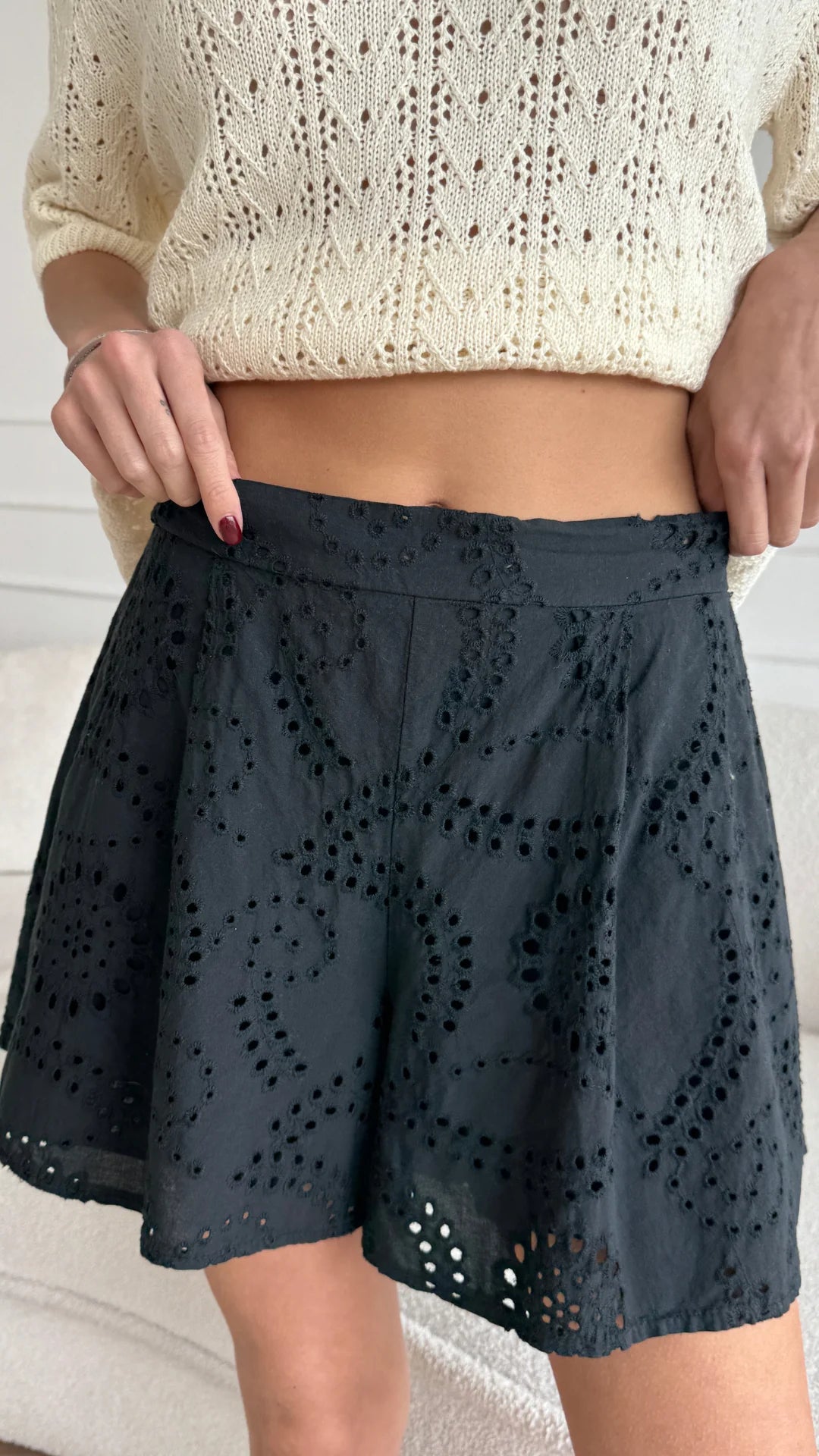 Laina Broderie Short