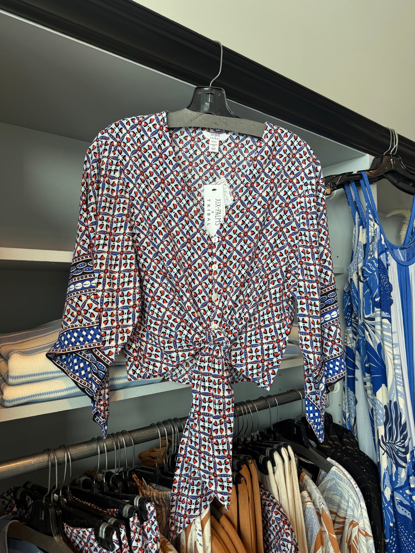 St Kitts Tie Front Top