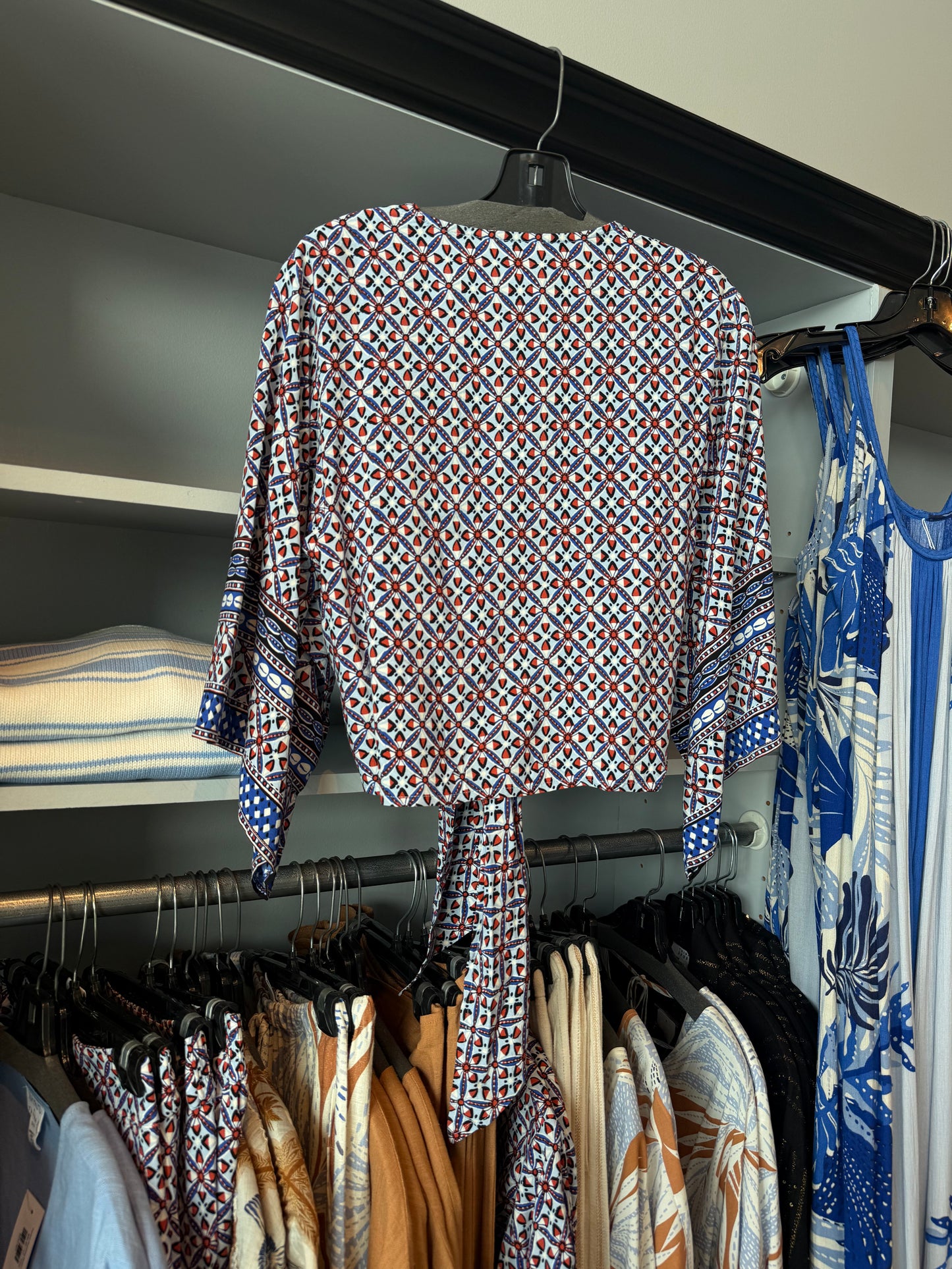 St Kitts Tie Front Top