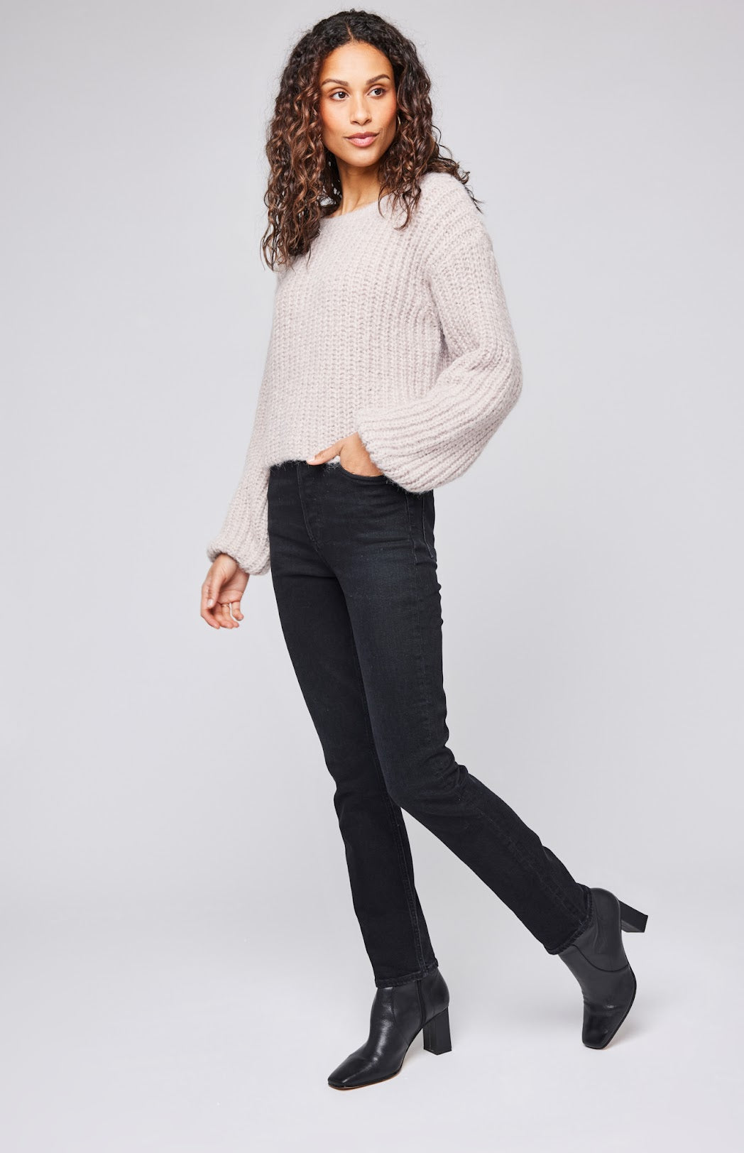 Nadia Sweater- Pearl