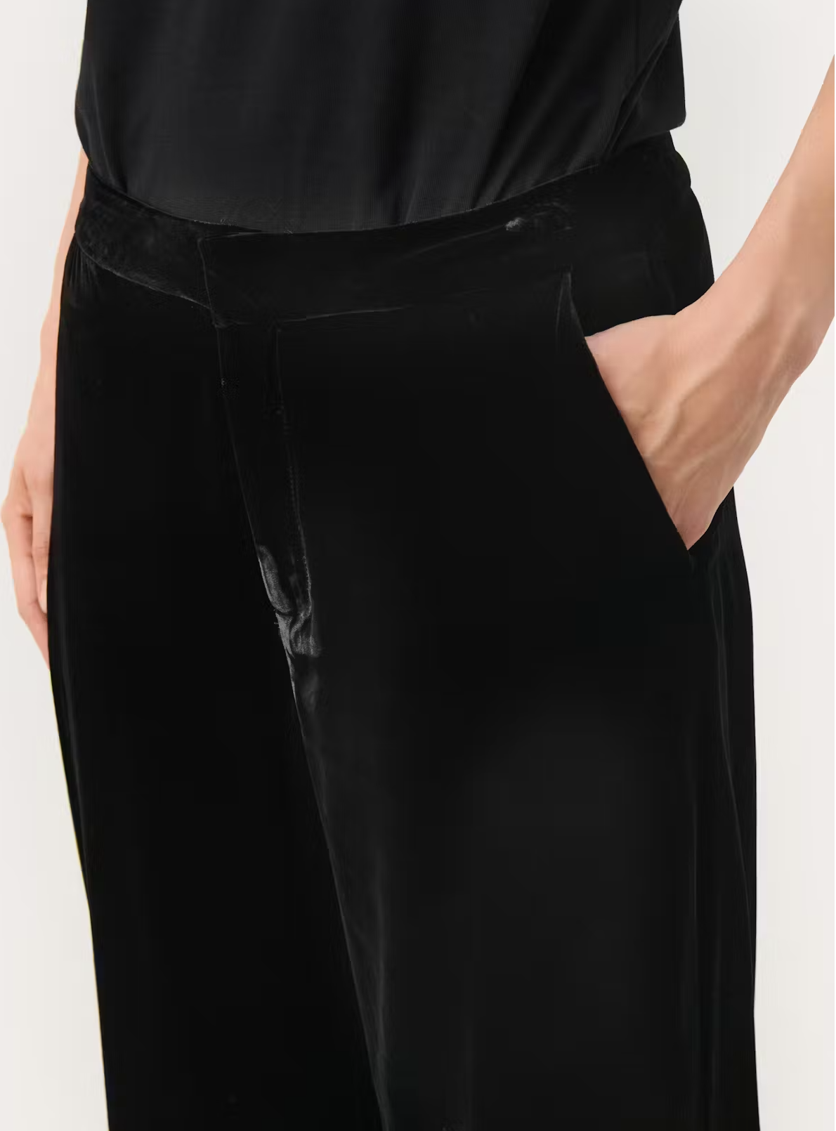 Ninnea Velvet Trouser