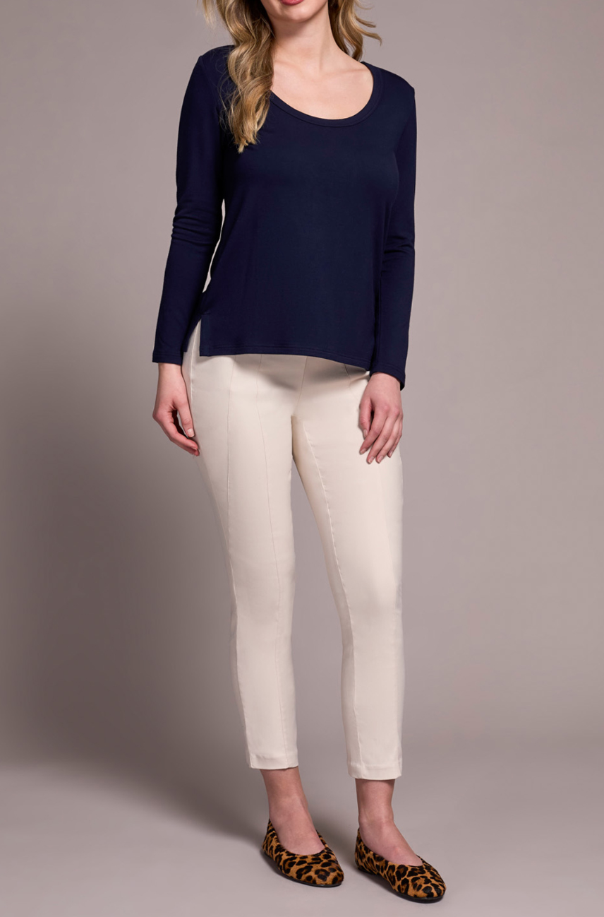 Katie Essential Tee- NAVY