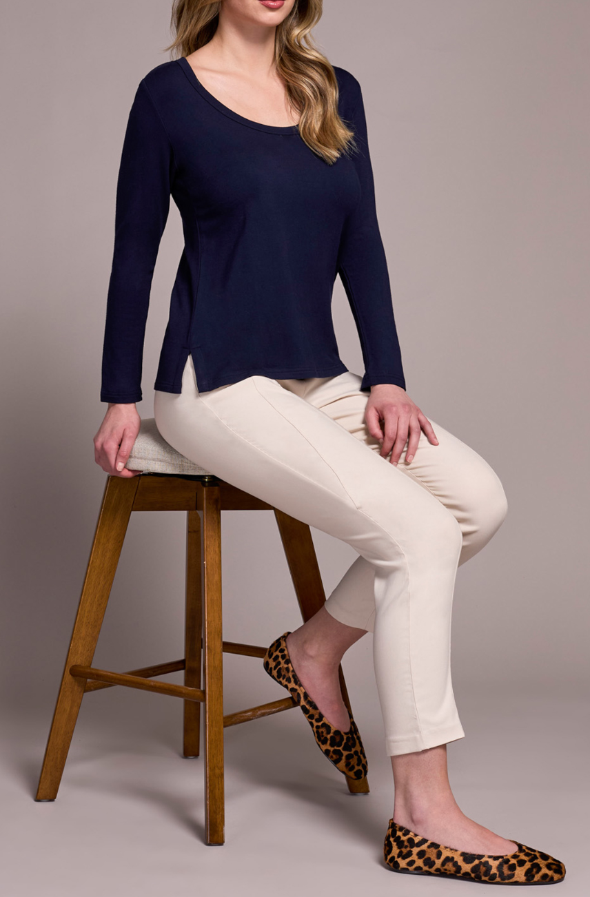 Katie Essential Tee- NAVY